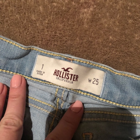 Shorts - Picture 2 of 3